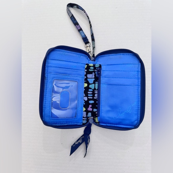 Vera Bradley Carry It All Wristlet Wallet Indigo Pop Retired Print Navy Floral - Picture 5 of 5